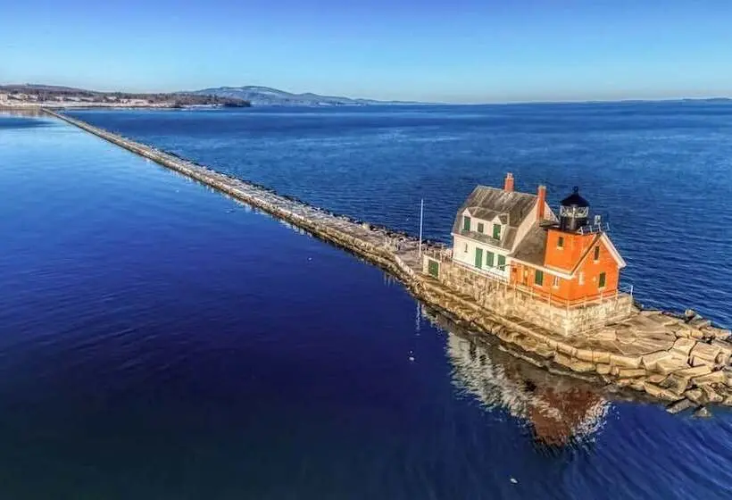 Well Equipped Cottage With Modern Touches, Wifi, Gas Grill, & Beautiful Views