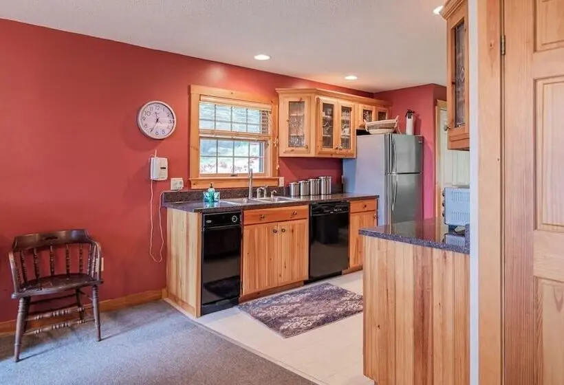 Gorgeous Lakefront Home W/ Dock, Canoe, Kayaks & Lake/forest Views