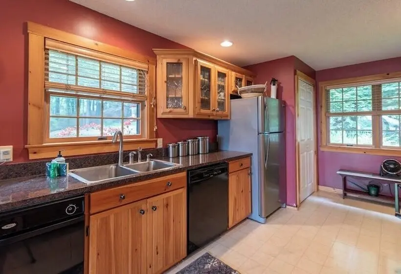 Gorgeous Lakefront Home W/ Dock, Canoe, Kayaks & Lake/forest Views