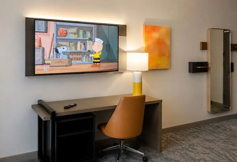 Hotelli Comfort Inn & Suites