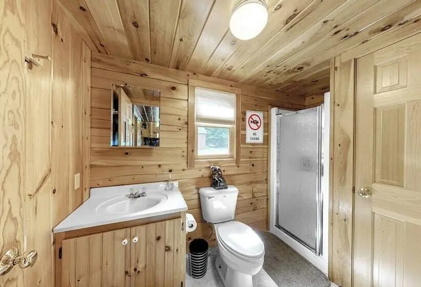 Lakefront Cabin On First Roach Pond With Dock, Lake View & Firepit  Dog Friendly