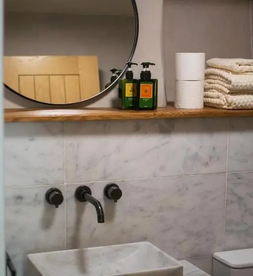 Majatalo Cotswold Cottage Guest House