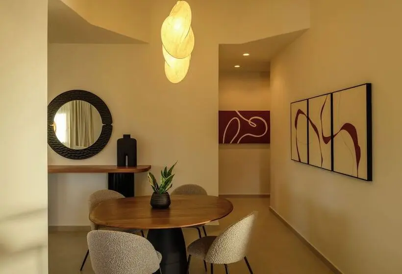 Majatalo Eteo Santorini Luxury Suites