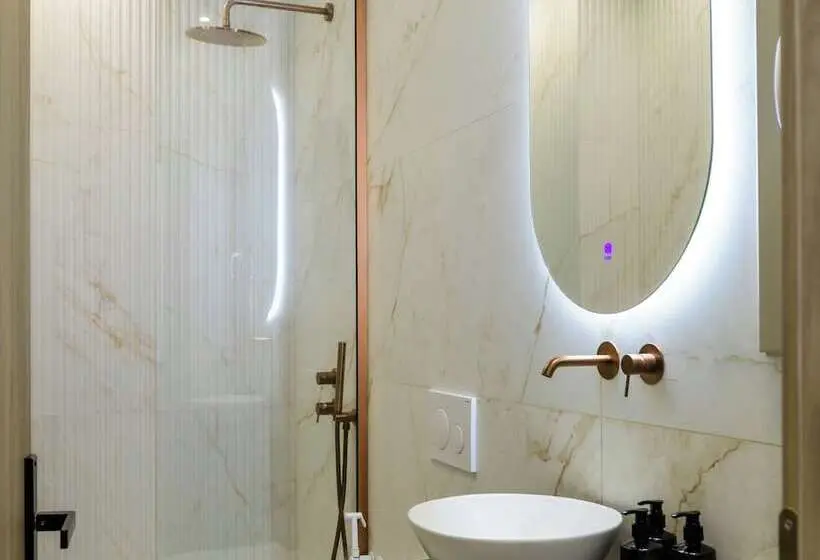 Majatalo Eteo Santorini Luxury Suites
