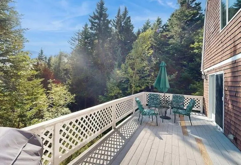 Romley House Deck & New Luxe Kitchen Near Boothbay Harbor