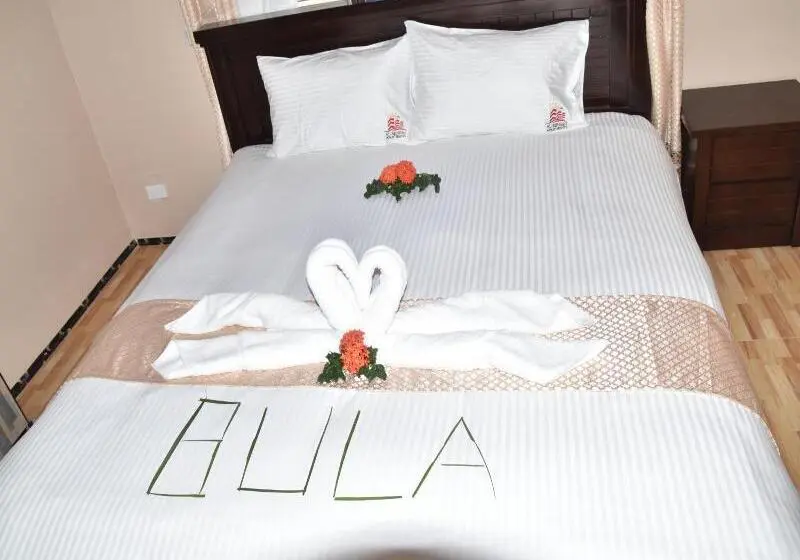 Hotelli Al-minhaj Apartments