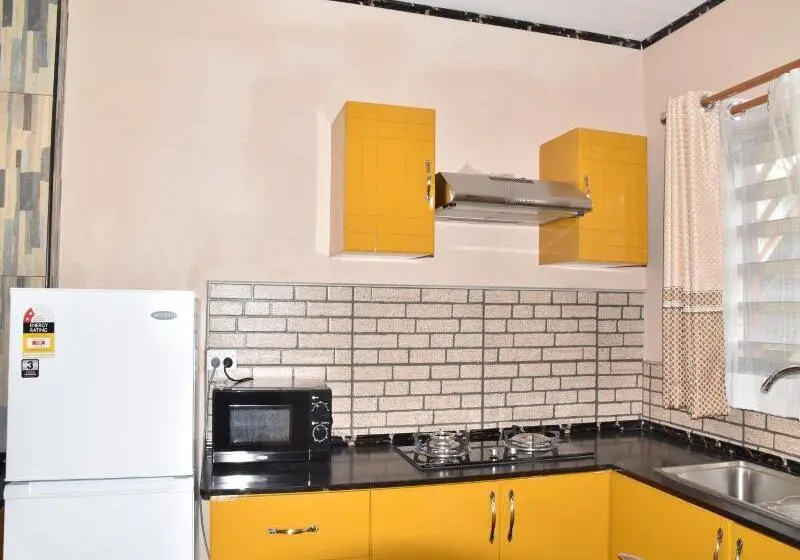 Hotelli Al-minhaj Apartments