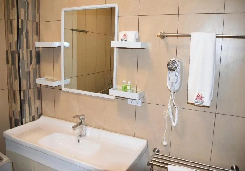 Hotelli Al-minhaj Apartments