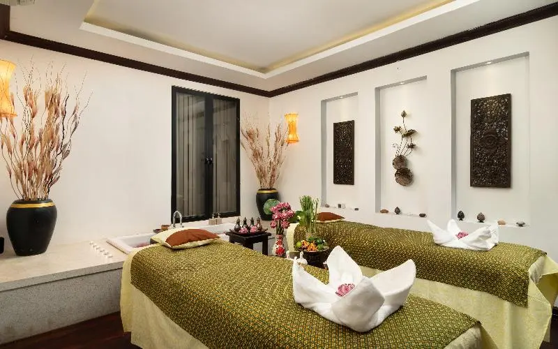 هتل The Moon Residence & Spa