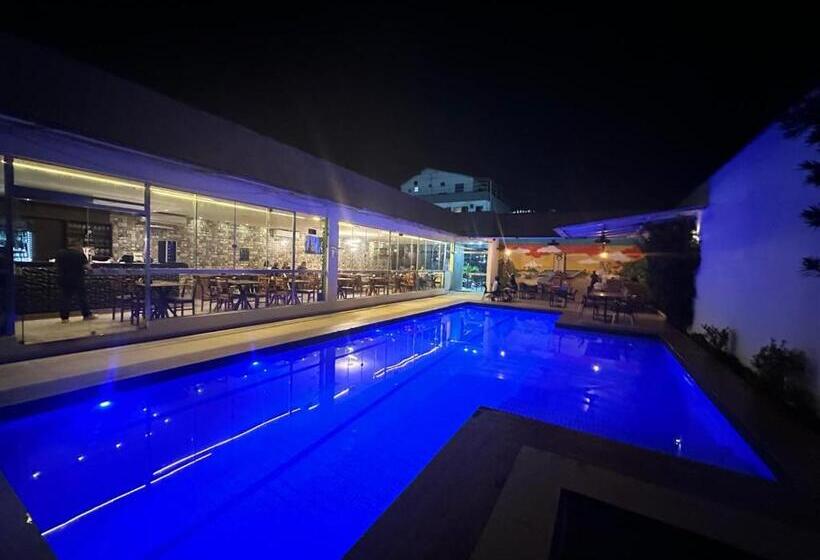 Schronisko Royal Hotel E Gastronomia   Apt Particular