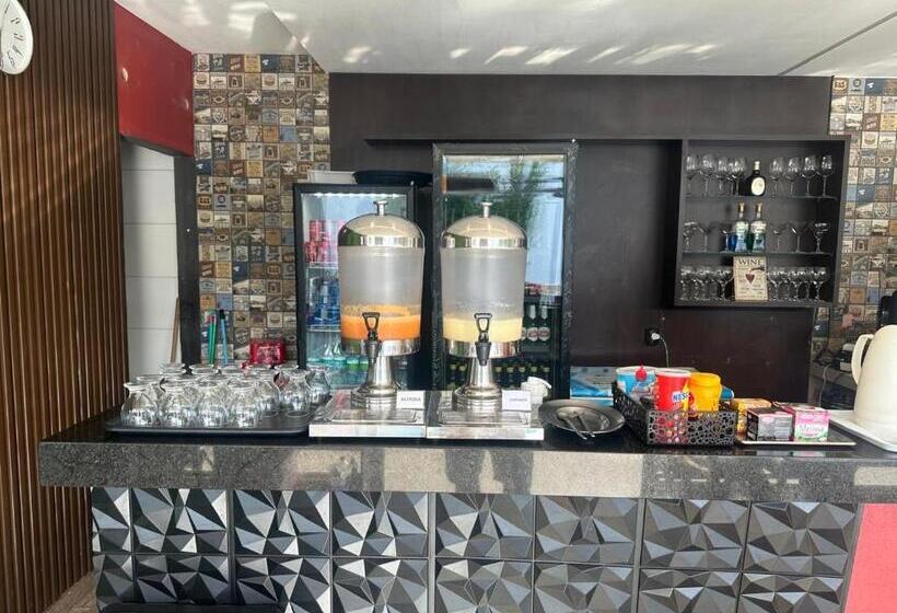 Schronisko Royal Hotel E Gastronomia   Apt Particular