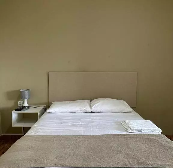 ユースホステル Royal Hotel E Gastronomia   Apt Particular