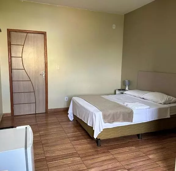 ユースホステル Royal Hotel E Gastronomia   Apt Particular