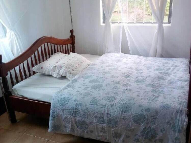 هتل Rena Akasha Establishments