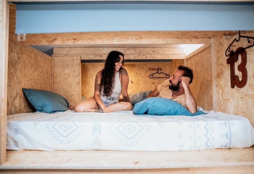 پانسیون Deck Lodge