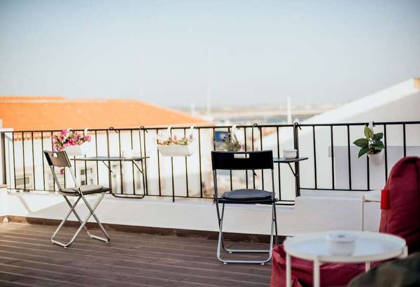 پانسیون Deck Lodge