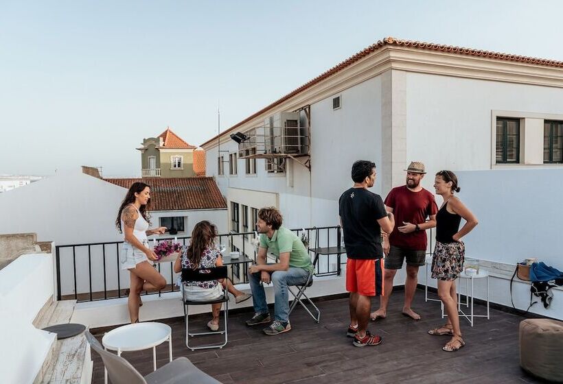 پانسیون Deck Lodge