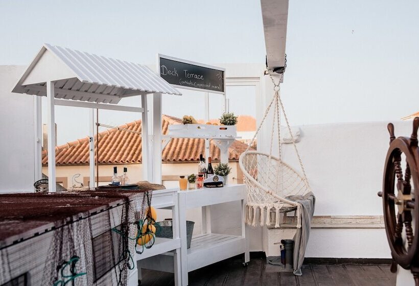 پانسیون Deck Lodge