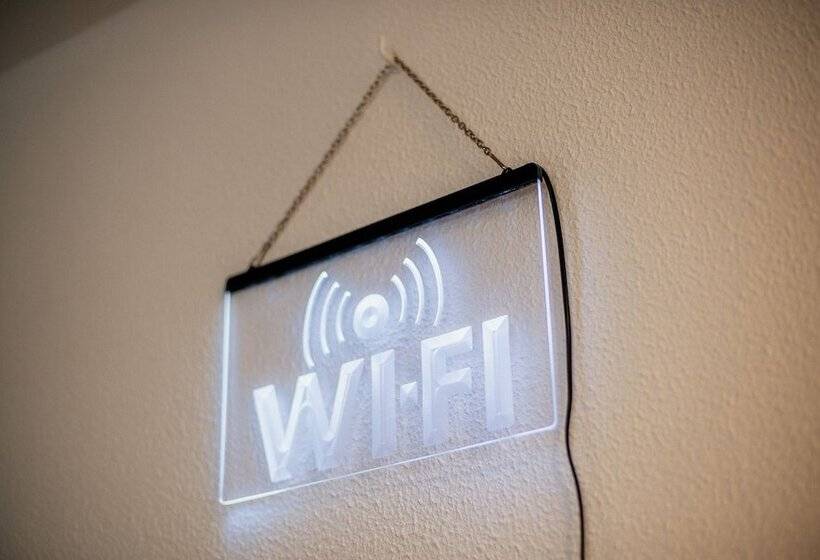 پانسیون Deck Lodge