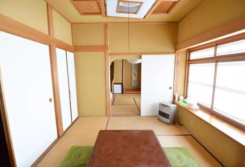 Majatalo Fwa Guest House