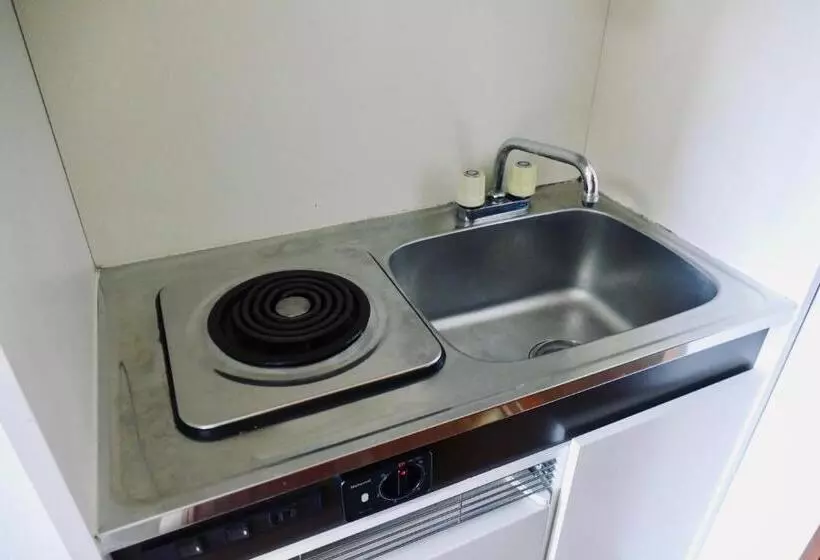 Majatalo Fwa Guest House