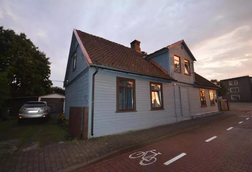 پانسیون Martin Guest House