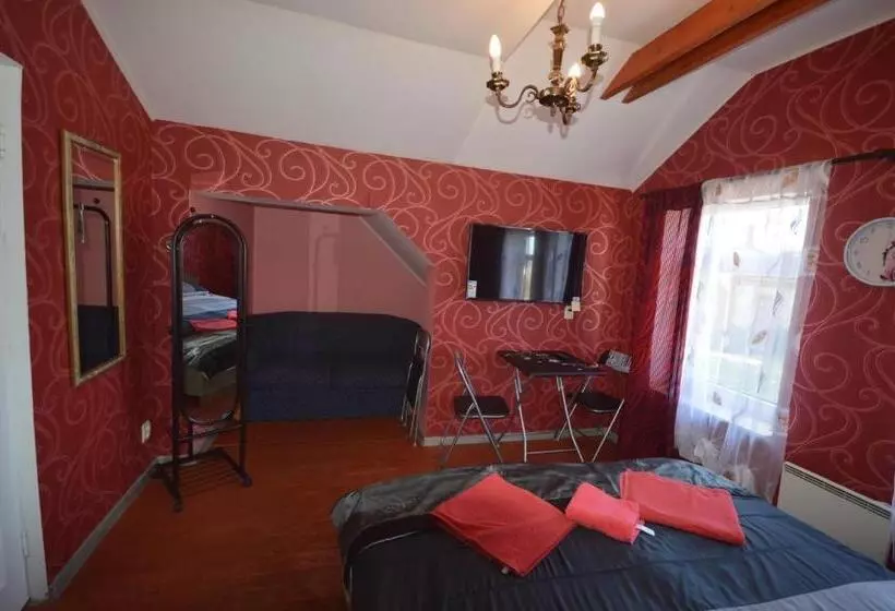 پانسیون Martin Guest House