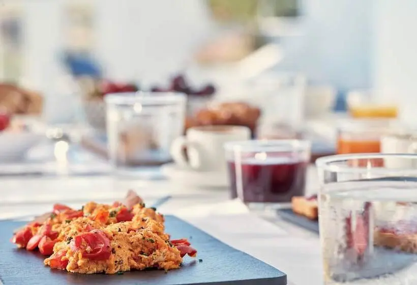 ホテル Mr & Mrs White Paros Suites & More