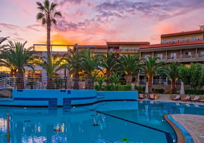 Lagomandra Hotel & Spa