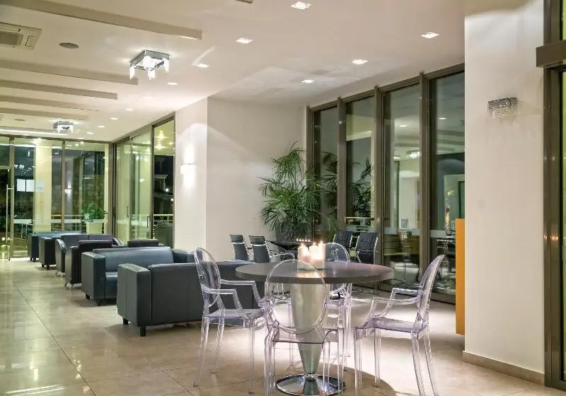 Lagomandra Hotel & Spa