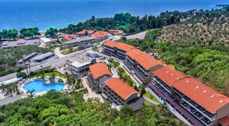 Lagomandra Hotel & Spa