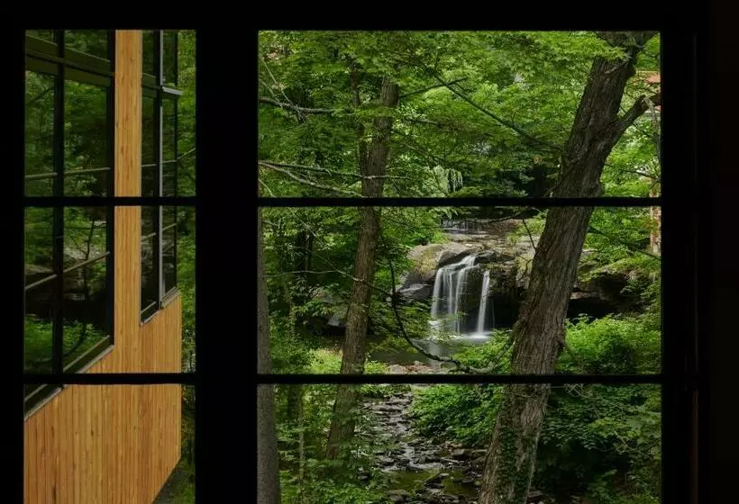 Hotelli Woodstock Way