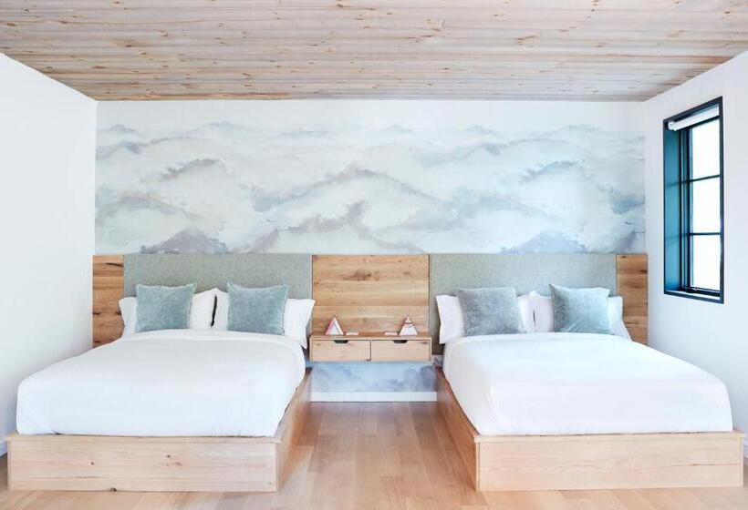 Отель Woodstock Way