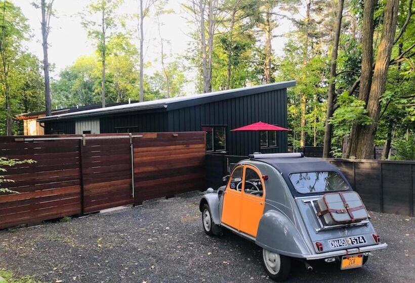 Отель Woodstock Way