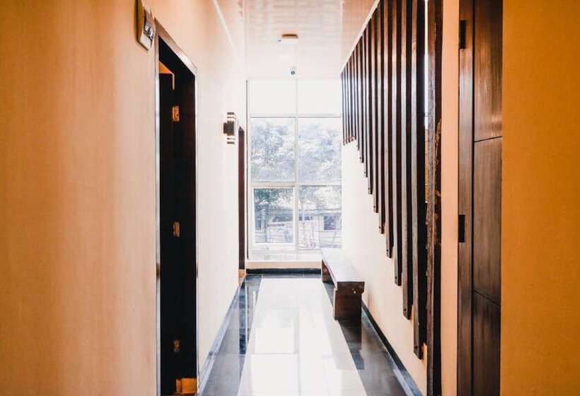 بنسيون Reddoorz Near Halim Perdanakusuma 3