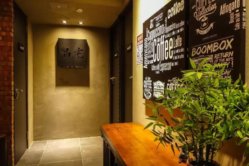 تختخواب و صبحانه Pinhouse