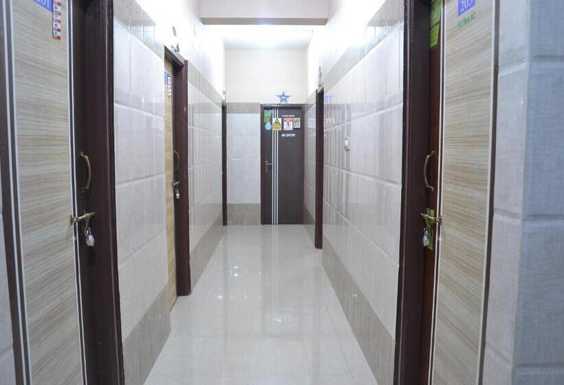 پانسیون Gokarna Rsn Stay In Top Floor For The Young & Energetic People Of The Universe