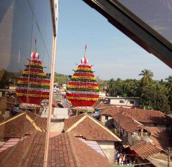 پانسیون Gokarna Rsn Stay In Top Floor For The Young & Energetic People Of The Universe