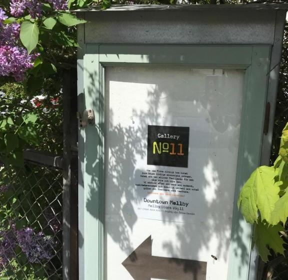 Mellby 11 Bed & Breakfast