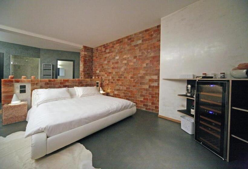 Общежитие Locanda Sensi