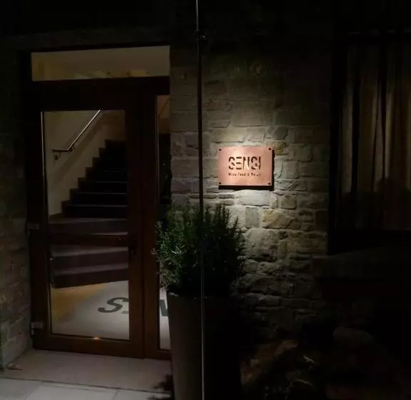 ユースホステル Locanda Sensi