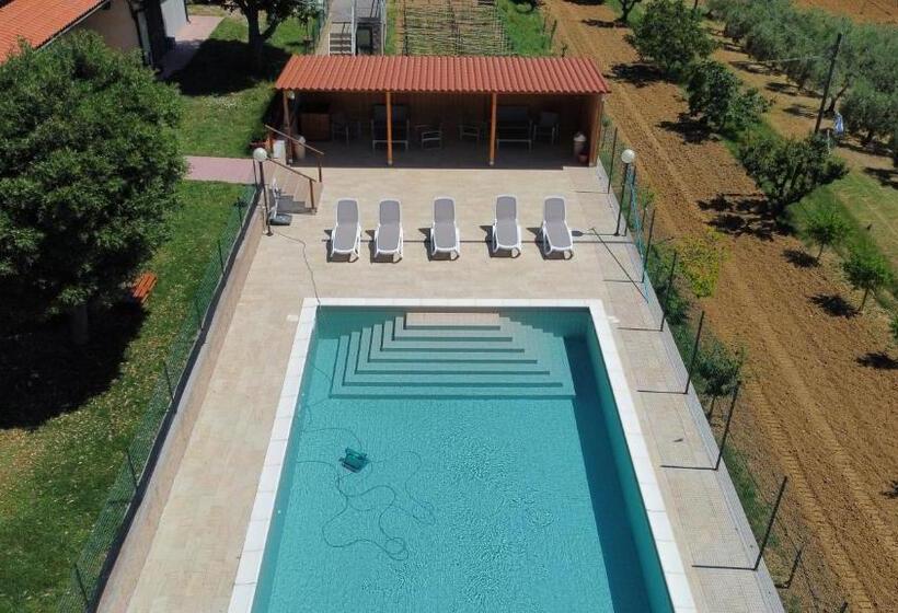 Aamiaismajoitus (B&B) Agriturismo Da Pietro