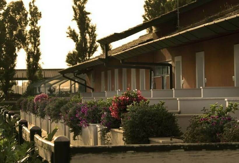 בית מלון כפרי Il Casale Corte Rossa