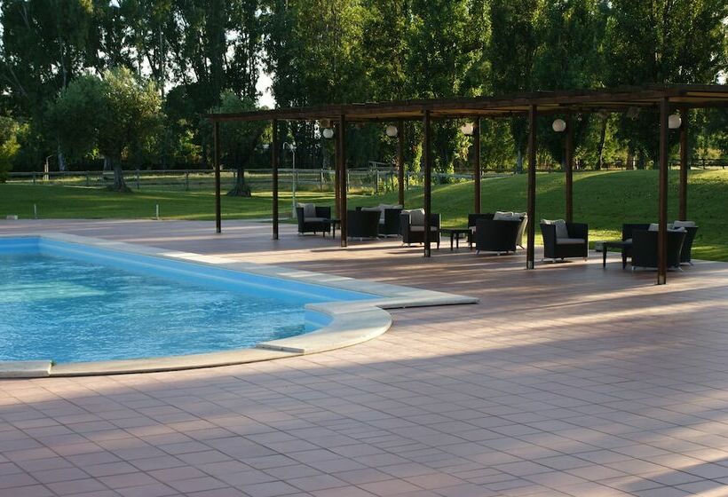 בית מלון כפרי Il Casale Corte Rossa