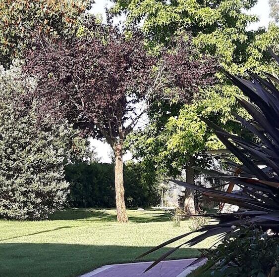 בית מלון כפרי Il Casale Corte Rossa