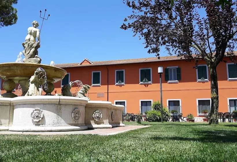 هتل Il Casale Corte Rossa