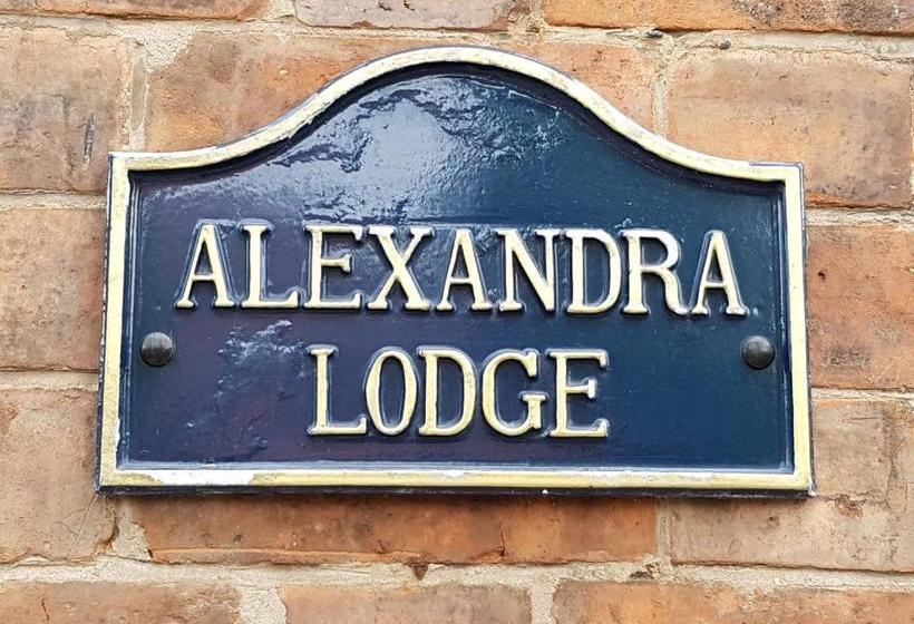 بنسيون Alexandra Lodge Guest House