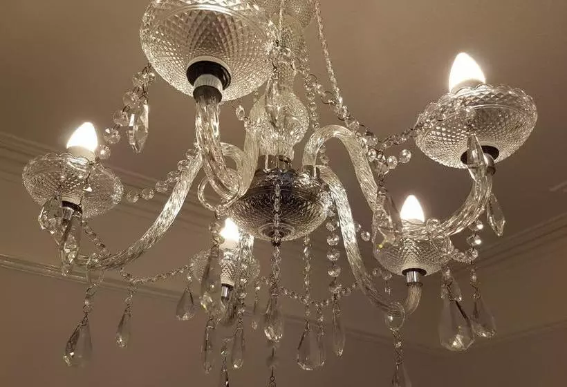 پانسیون Alexandra Lodge Guest House