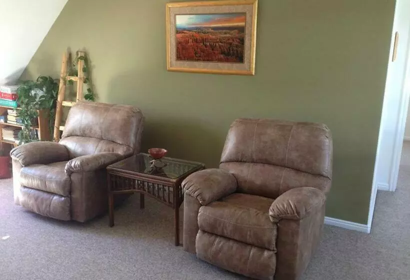 Bullberry Inn Bed & Breakfast