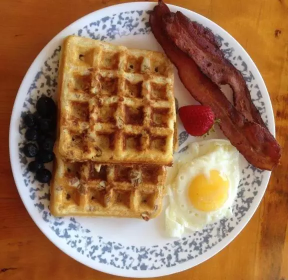 Bullberry Inn Bed & Breakfast